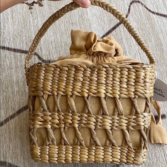 Ellen & James rose bucket bag - Picture 6 of 8